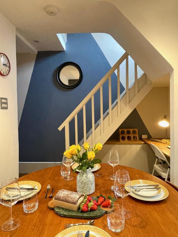 Stylish 2-Bedroom Townhouse Next To Brighton Station 외부 사진
