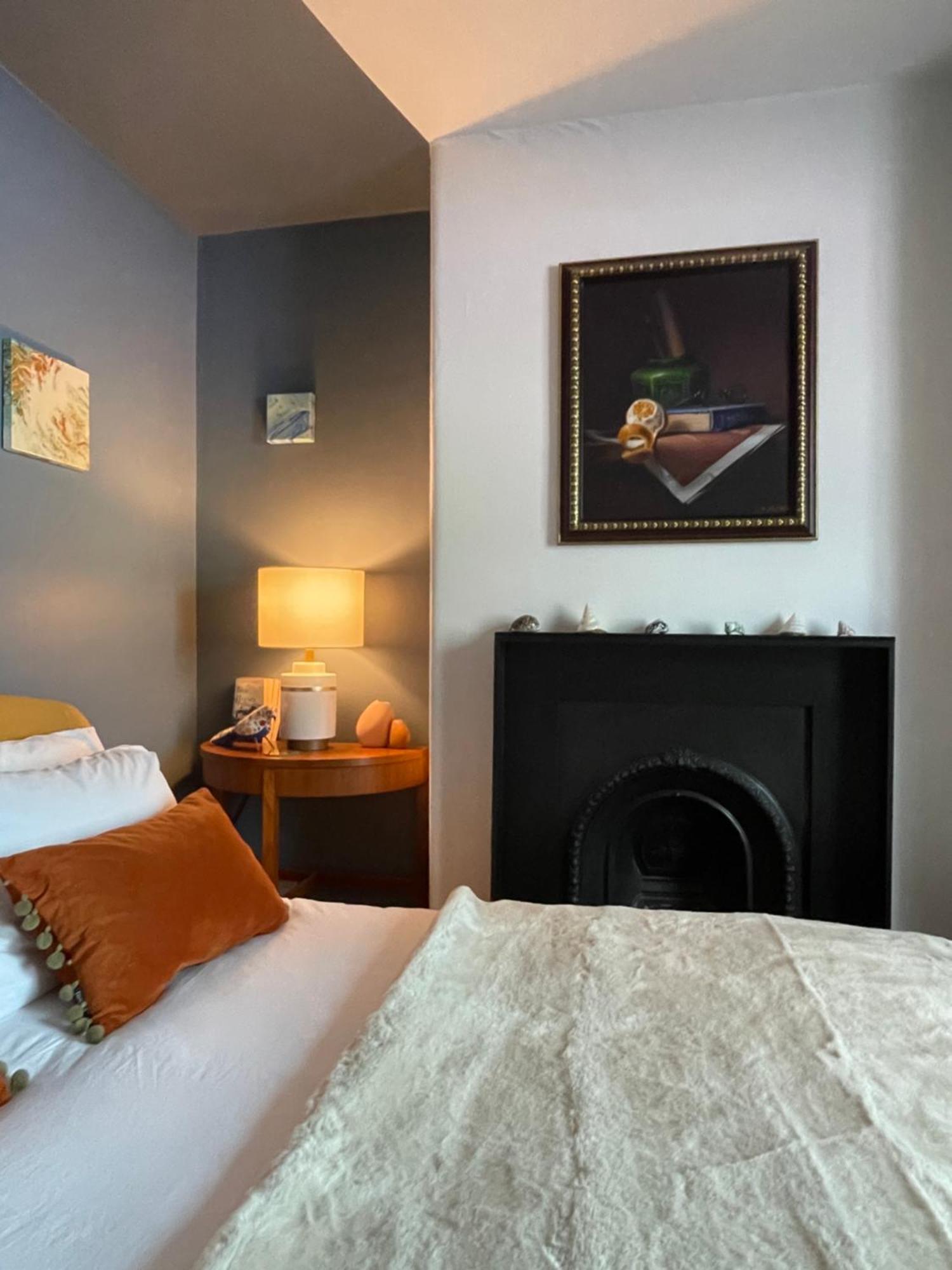 Stylish 2-Bedroom Townhouse Next To Brighton Station 외부 사진